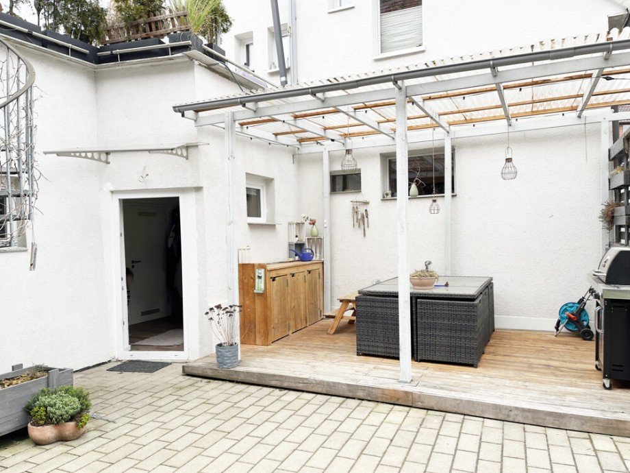 Terrasse Mehrfamilienhaus Ludwigsburg / Pflugfelden