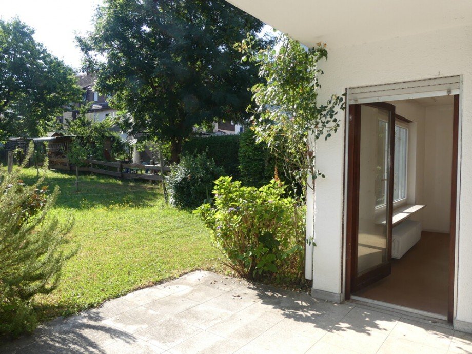EG: sonnige Terrasse Doppelhaush�lfte Marbach