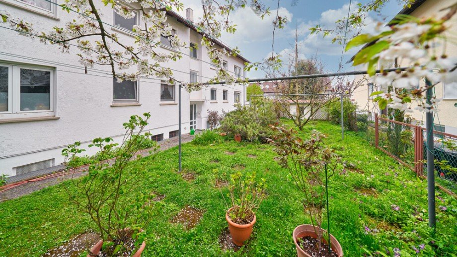 Wiese_Innenhof Etagenwohnung M�glingen