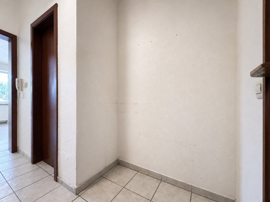 Eingangsbereich mit Nische f�r Garderobe Erdgeschosswohnung Oppenweiler