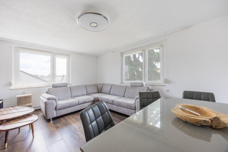 Wohn-Essbereich Kirchheim am Neckar Etagenwohnung Charmante 3-Zimmer-Wohnung - modern, gut geschnitten und vielseitig nutzbar! Einziehen und wohlf�hlen.