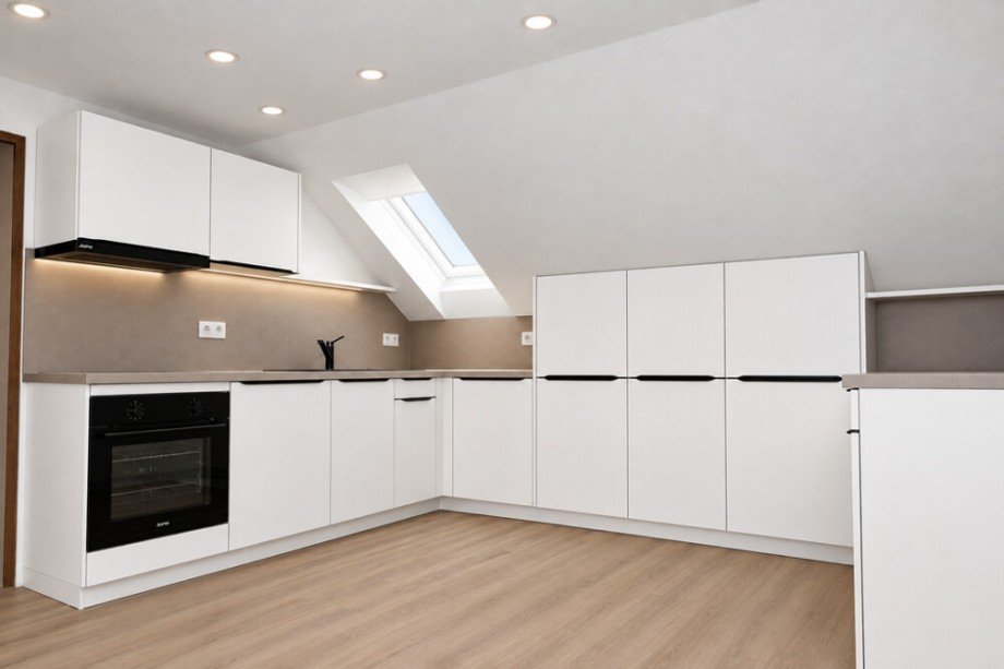 Kochbereich in neuer EBK Dachgeschosswohnung Sachsenheim