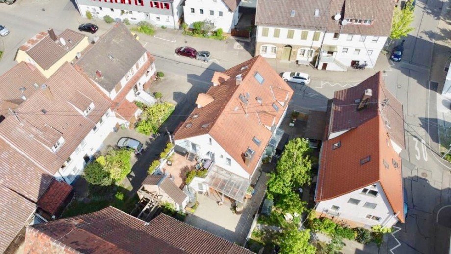 Luftaufnahme Mehrfamilienhaus Ludwigsburg / Pflugfelden