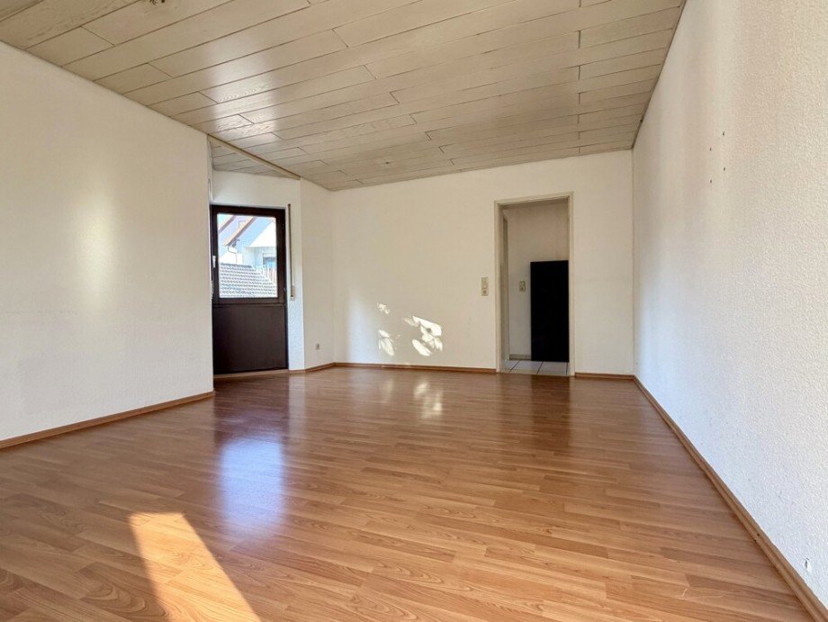 Wohn- Essraum - Teilansicht -2- Dachgeschosswohnung Heilbronn / Frankenbach