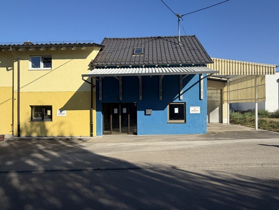 Au�enansicht Halle / Lager / Produktion Beilstein