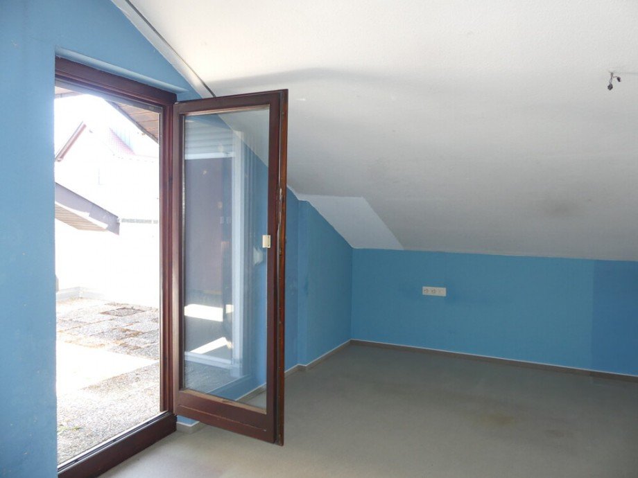OG: Zimmer 3 mit Dachterrassenzugang Doppelhaush�lfte Marbach