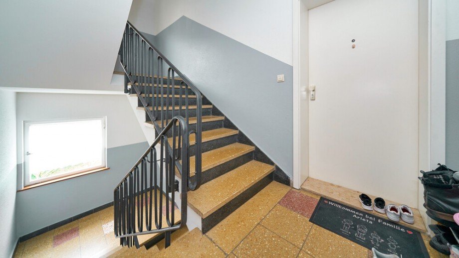 Treppenhaus Etagenwohnung M�glingen