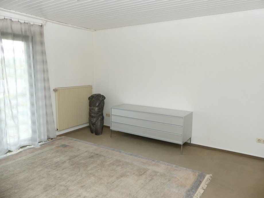 Zimmer UG Einfamilienhaus Wiernsheim / Serres