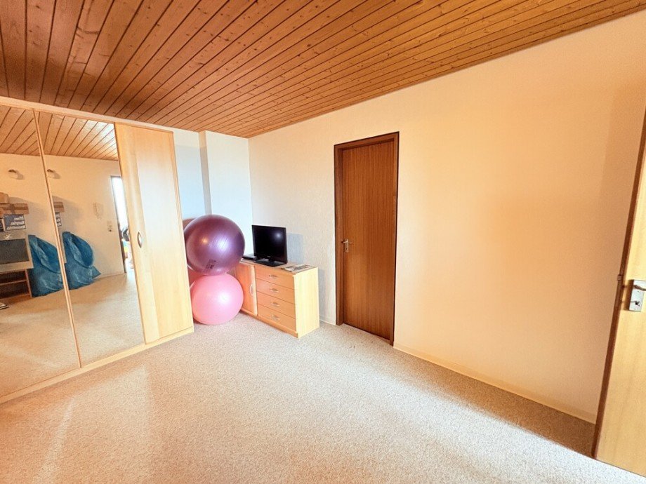 weiteres Zimmer 2.OG Etagenwohnung Erdmannhausen