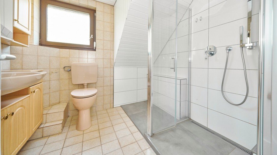 DG_Bad Doppelhaush�lfte M�hlacker / Lomersheim