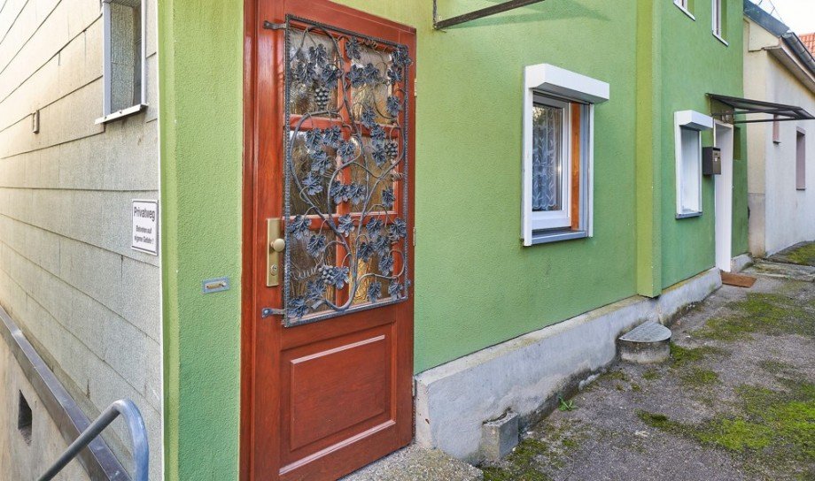 Haus 1 - Eingang ... Zweifamilienhaus Mundelsheim