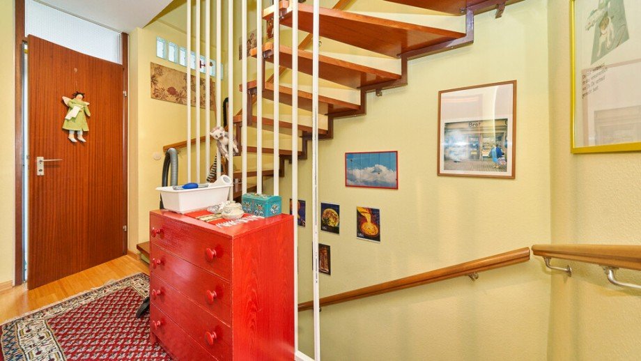 OG_Treppenhaus_01 Reihenmittelhaus Freiberg am Neckar / Beihingen