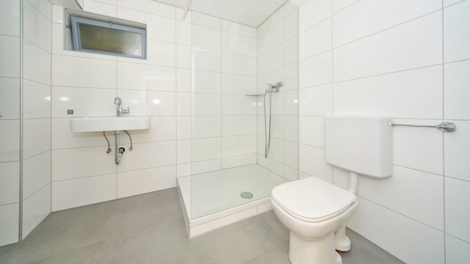 UG_Bad_mit_WC Doppelhaush�lfte M�hlacker / Lomersheim
