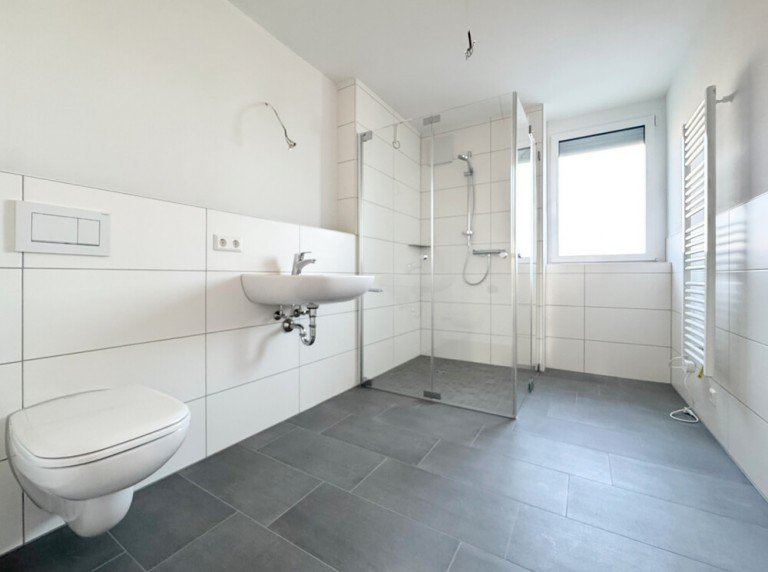 Badezimmer Beilstein / Schmidhausen Erdgeschosswohnung Exklusive barrierefreie3,5 Zimmer-Whg. im EG- modern & energiearm -