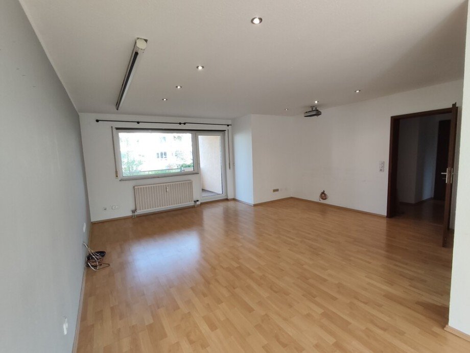 Wohn-Esszimmer- Etagenwohnung Kornwestheim