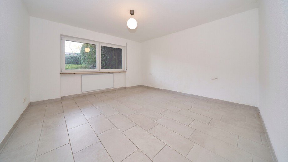 Schlafzimmer_UG Bungalow Vaihingen an der Enz / Ro�wag