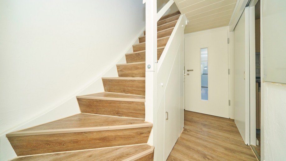 Haus 2 - Flur im EG. Zweifamilienhaus Mundelsheim