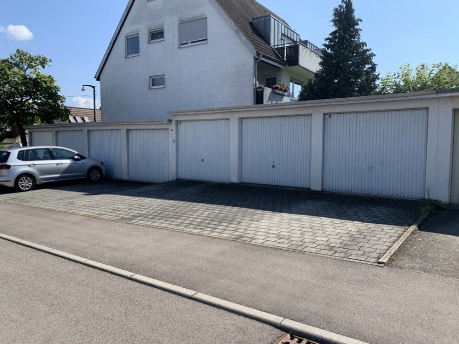 Garagen Dachgeschosswohnung Ludwigsburg / Hoheneck
