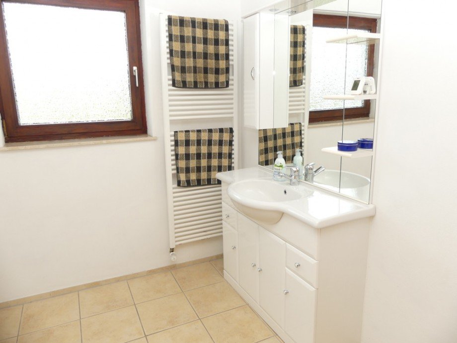 Badezimmer UG Einfamilienhaus Wiernsheim / Serres