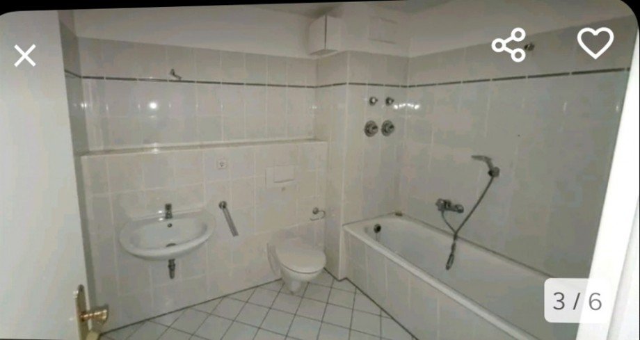 Bad mit Wanne Dachgeschosswohnung Chemnitz
