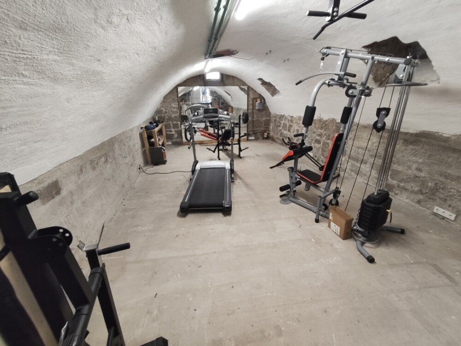 2.Gew�lbekeller Mehrfamilienhaus Ludwigsburg / Pflugfelden