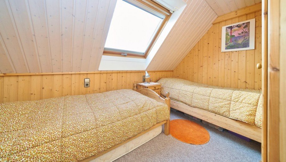 Haus 1 - Kind im DG. Zweifamilienhaus Mundelsheim