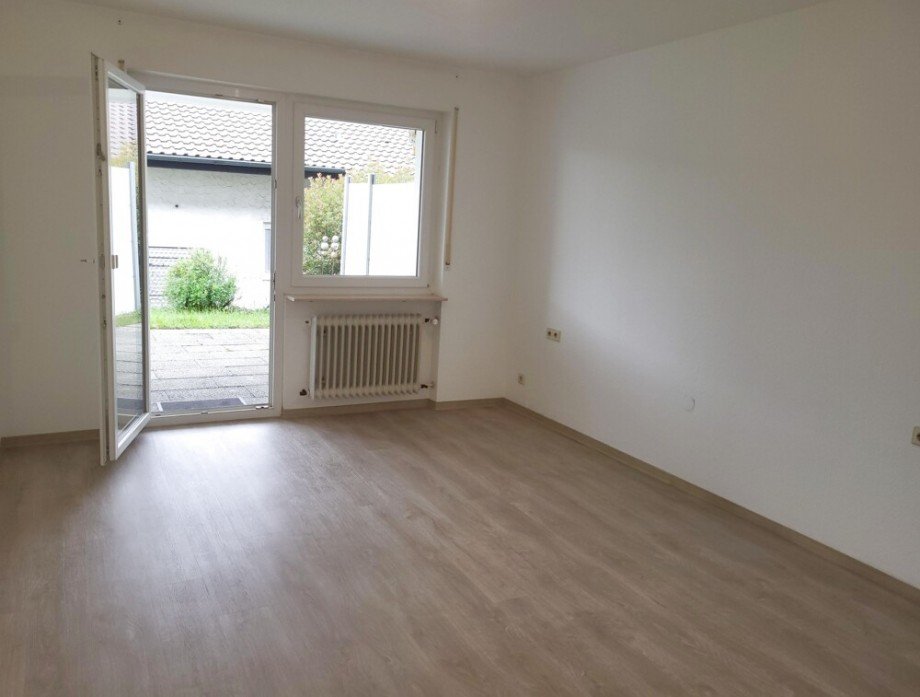 Zimmer1_Hanggeschoss Reihenmittelhaus Neckarwestheim