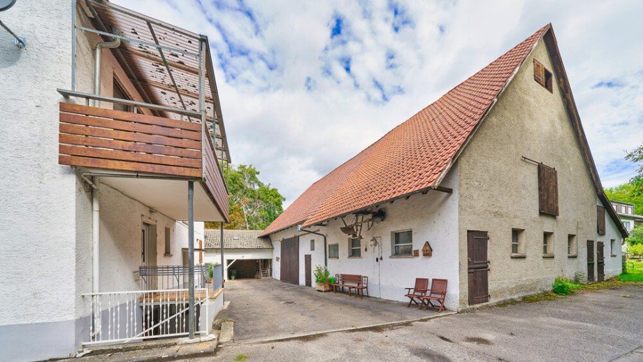 Scheune Zweifamilienhaus Freiberg am Neckar / Beihingen