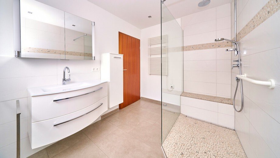 OG_Bad_03 Etagenwohnung Freiberg am Neckar