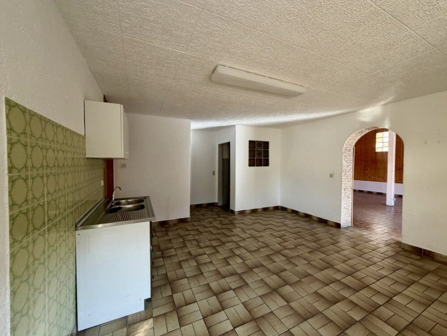 Nebenraum Halle / Lager / Produktion Beilstein