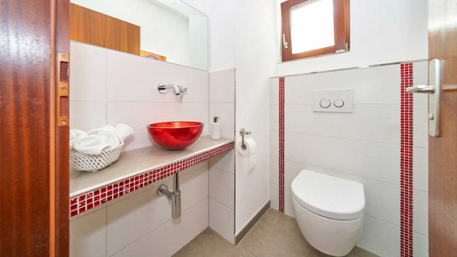 OG_G�ste-WC Etagenwohnung Freiberg am Neckar