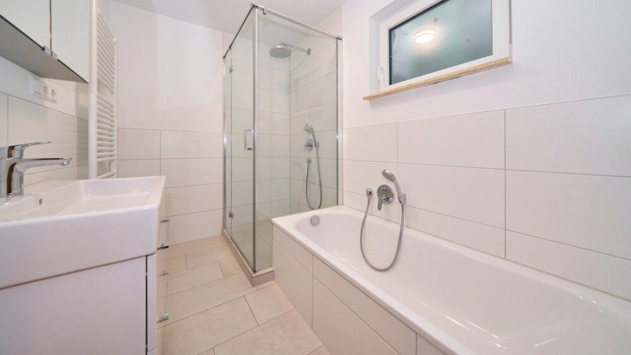 Bad_UG Bungalow Vaihingen an der Enz / Ro�wag