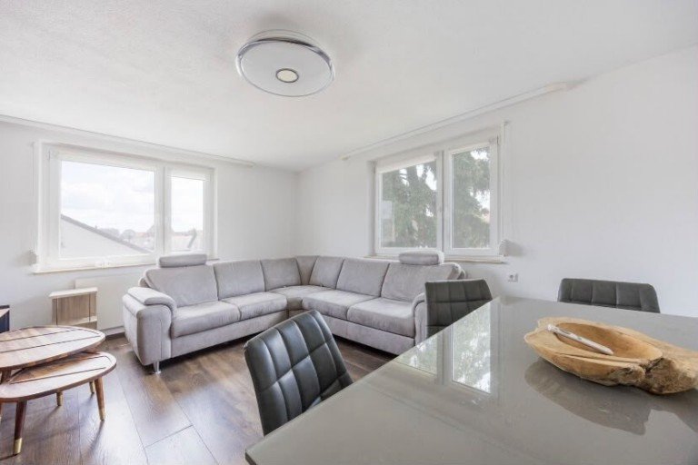 Wohn-Essbereich Kirchheim am Neckar Etagenwohnung Charmante 3-Zimmer-Wohnung - modern, gut geschnitten und vielseitig nutzbar! Einziehen und wohlf�hlen.