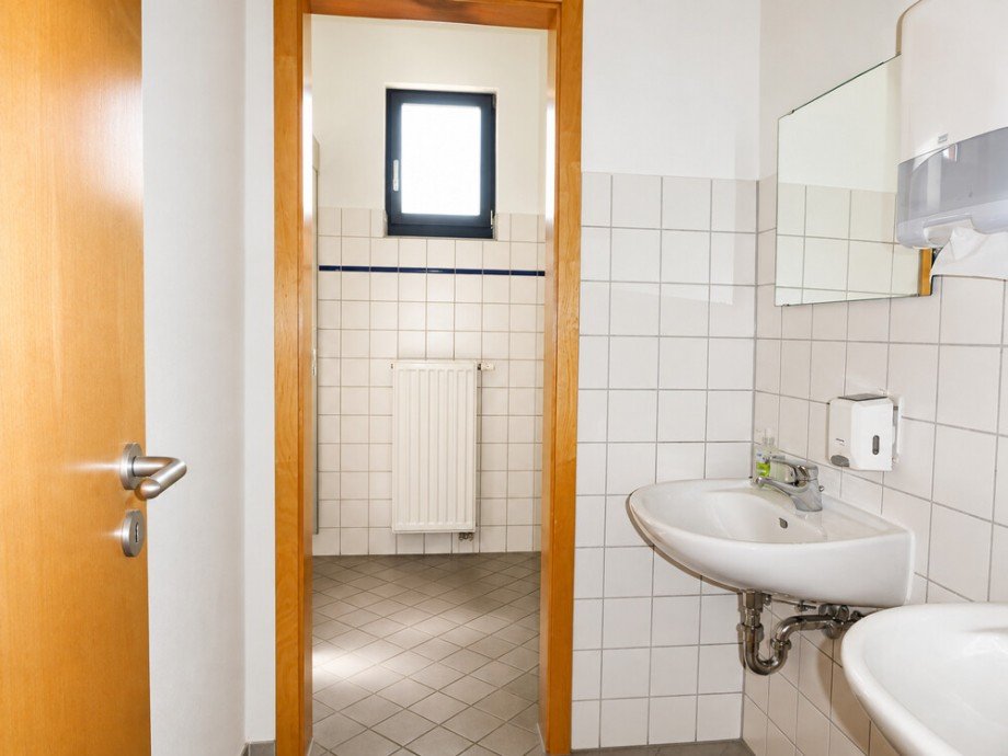 WC B�rofl�che Besigheim