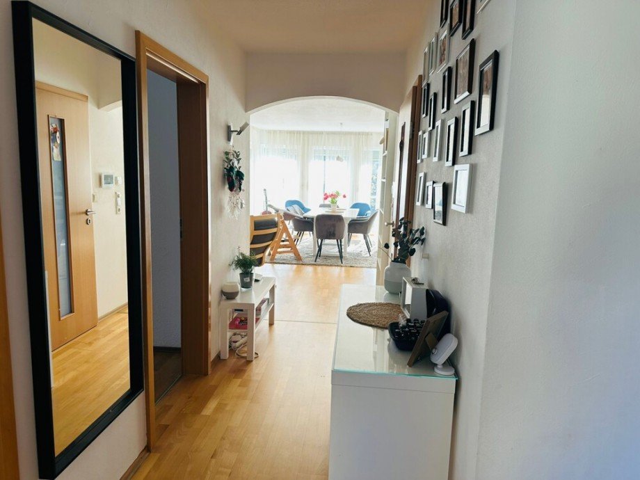 Flur Erdgeschosswohnung Sersheim