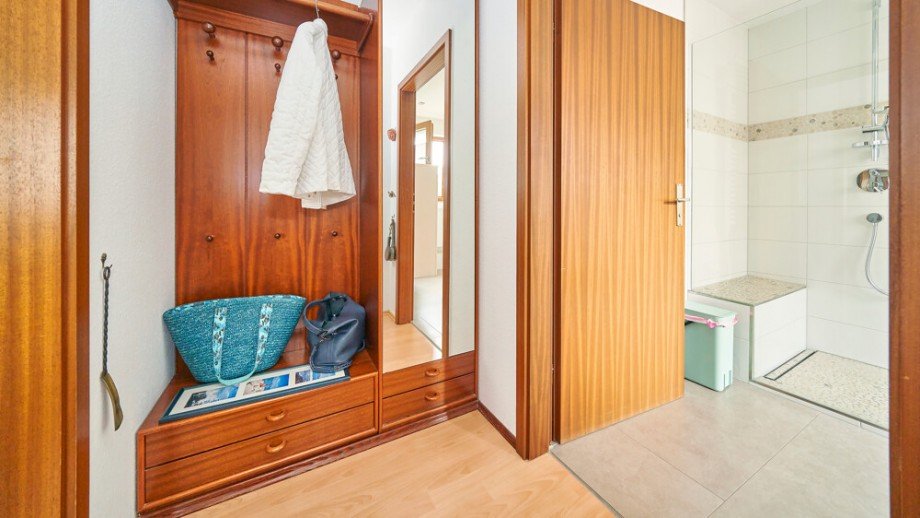 OG_Garderobe_01 Etagenwohnung Freiberg am Neckar