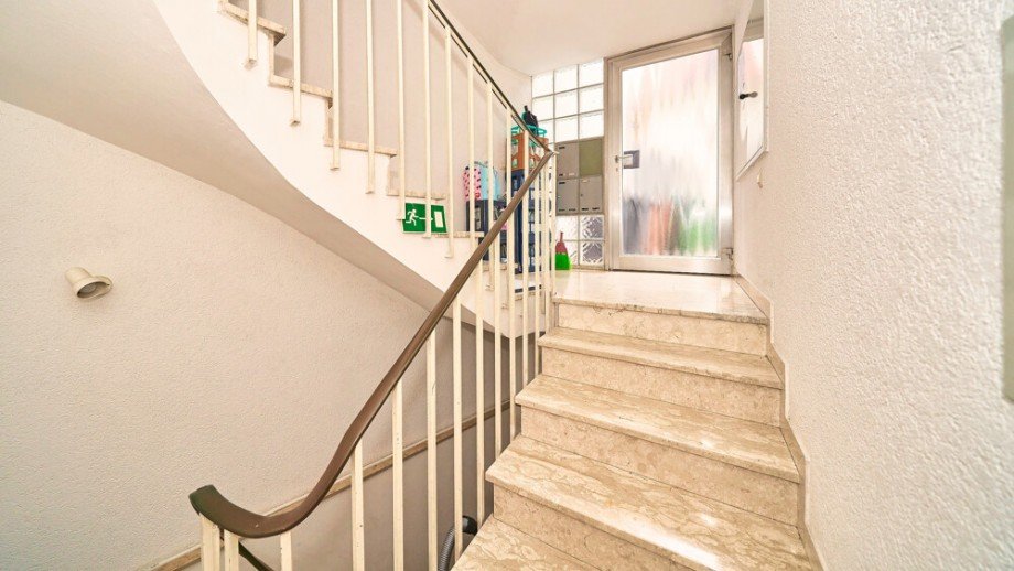 EG_Treppenhaus_02 Haus Ingersheim