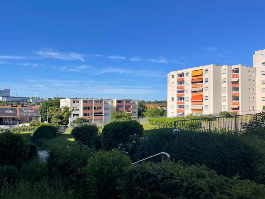 Ausblick vom Eingang Etagenwohnung Schwieberdingen