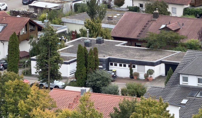 Ansicht Vaihingen an der Enz / Ro�wag Bungalow Viel Platz, viele M�glichkeiten: Bungalow mit Einliegerwohnung in Ro�wag