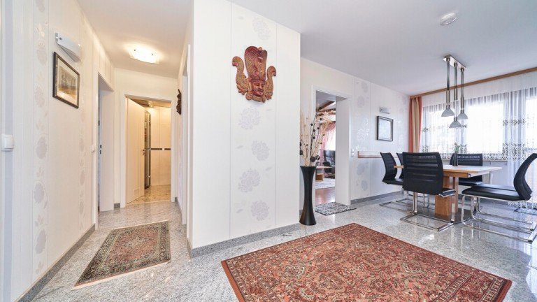 Essbereich Gro�bottwar Etagenwohnung H�bsche 4,5-Zimmer-Wohnung mit Balkon und hochwertiger Ausstattung