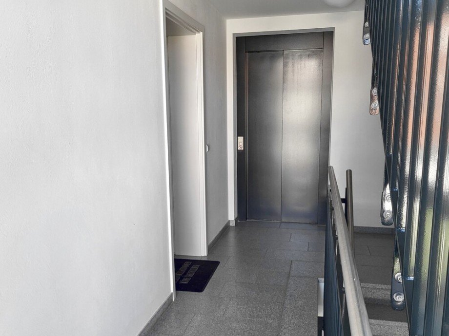 Treppenhaus Etagenwohnung Fellbach / Schmiden