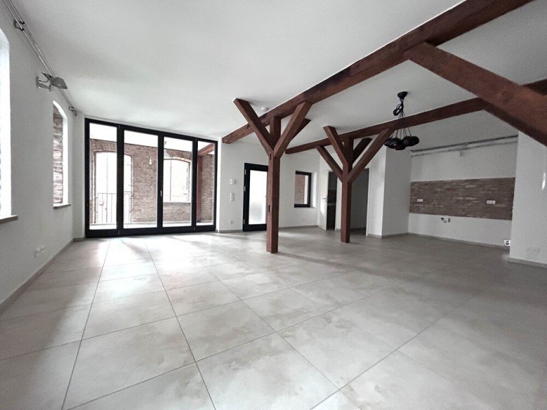 Wohn-Essbereich Vaihingen an der Enz Etagenwohnung Altstadtflair trifft Moderne - exklusive 2-Zimmer-Wohnung mit Loggia