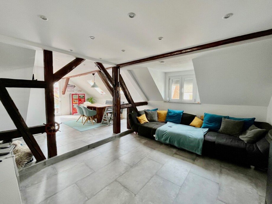 Wohn-Esszimmer Whg 2 Mehrfamilienhaus Ludwigsburg / Pflugfelden