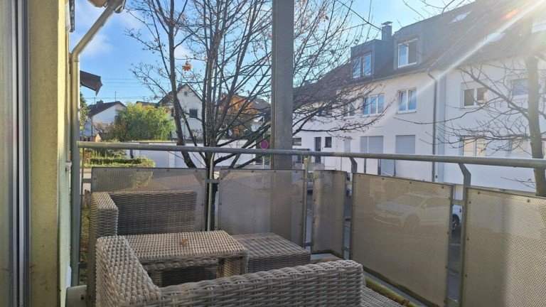 gem�tlicher Balkon Waiblingen / Hohenacker Etagenwohnung Das perfekte Match: 3,5 Zimmer, Einbauk�che, Balkon & die doppelte Parkplatz-Garantie!