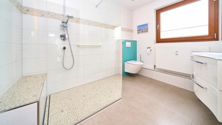 OG_Bad_01 Etagenwohnung Freiberg am Neckar