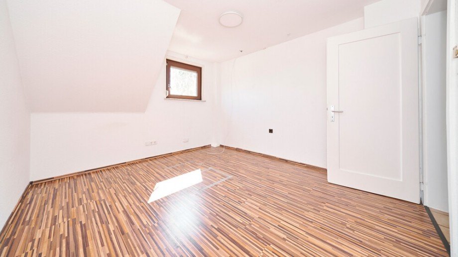 DG_Zimmer 3 Doppelhaush�lfte M�hlacker / Lomersheim