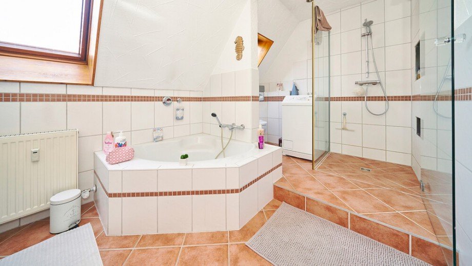 Bad+WC_untere_Ebene Maisonettewohnung Freiberg am Neckar