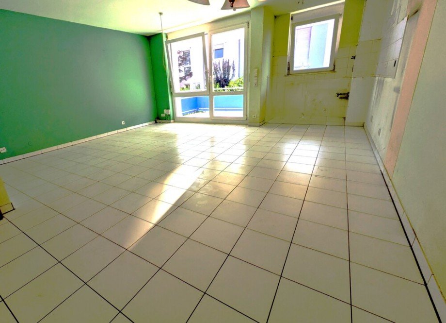 Wohn-Esszimmer mit K�chenbereich Etagenwohnung Kornwestheim