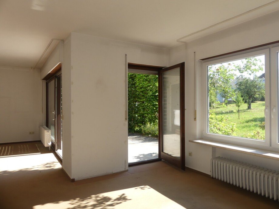 EG: Terrassenzugang Doppelhaush�lfte Marbach