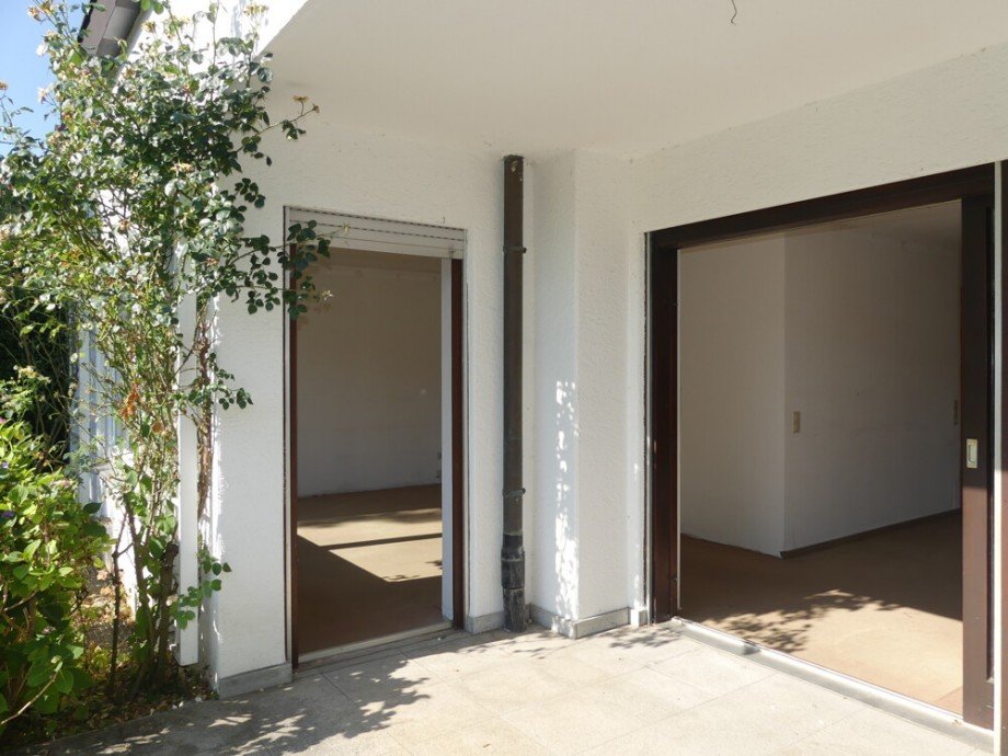 Terrassenzugang Doppelhaush�lfte Marbach